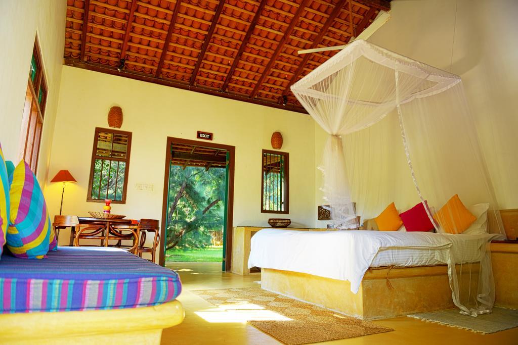 ปาลัคมาบีช Hotel Etalai ภายนอก รูปภาพ